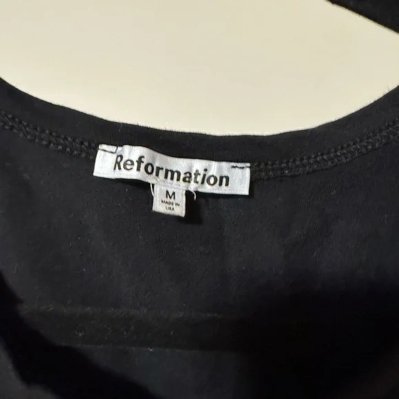 Reformation Elegant Black Tee - Picture 3 of 3